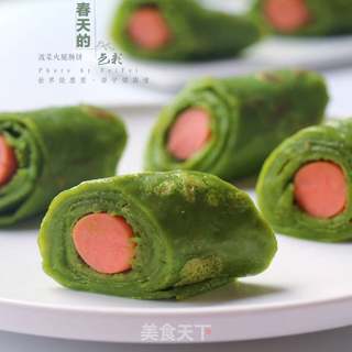 菠菜火腿肠卷饼的做法步骤:11