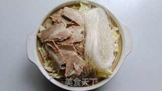 牛肉粉丝砂锅的做法步骤:5
