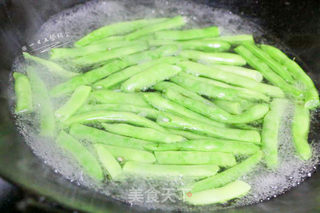 牛肉豆角小馄饨 的做法步骤：1