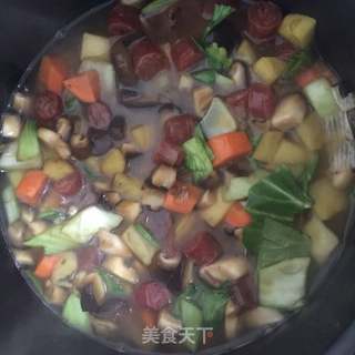 土豆腊肠焖糙米饭的做法步骤：8