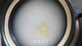 腊鸭腊肠煲仔饭的做法步骤：2