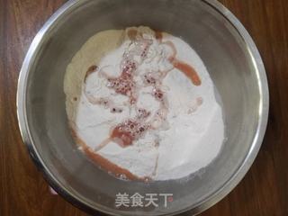 大枣花生玉米面发糕的做法步骤:7