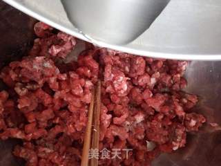 牛肉萝卜饺子的做法步骤:3