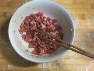 猪肉玉米馄饨的做法步骤:2