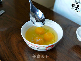 鳗鱼蟹子蒸蛋的做法步骤:4