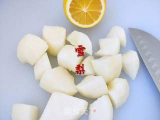 雪梨萝卜瘦肉汤的做法步骤:3