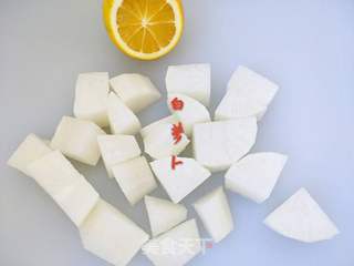 雪梨萝卜瘦肉汤的做法步骤:4