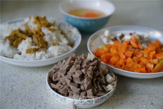 印式什锦蛋炒饭的做法步骤:2