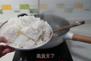 芥菜腊味炒饭的做法步骤:4