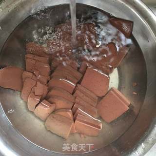 红烧鸭血的做法步骤:3