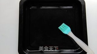 蜂蜜脆底小面包的做法步骤:11