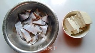 豆腐炖鲳鱼的做法步骤:2