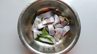 豆腐炖鲳鱼的做法步骤：3