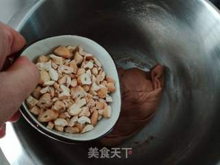 可可腰果吐司的做法步骤:4