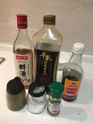 蒜香烤虾的做法步骤:2