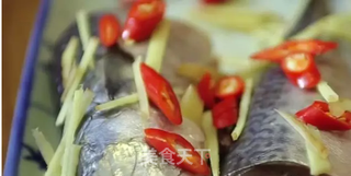 潮音潮人：清蒸花仙鱼的做法步骤：3