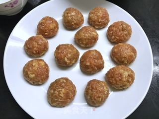 荸荠肉丸汤的做法步骤:7