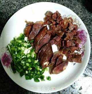 香肠炒饭的做法步骤：5