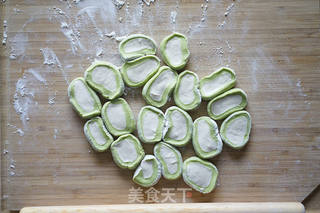 翡翠水饺的做法步骤:10