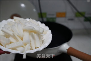 白虾萝卜汤的做法步骤：3
