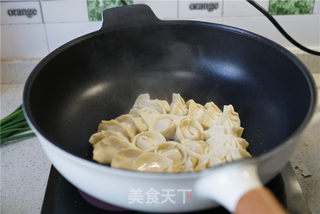 鸡蛋抱煎饺的做法步骤:3