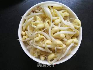 韩式辣白菜豆腐汤的做法步骤：1