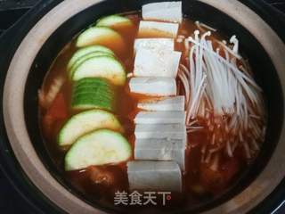 韩式辣白菜豆腐汤的做法步骤:10