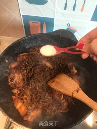 梅干菜炖排骨的做法步骤:15
