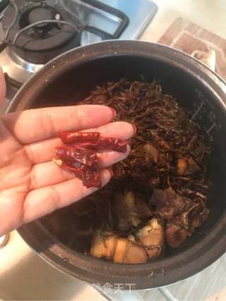 梅干菜炖排骨的做法步骤:18