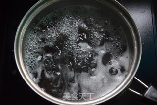 剁椒木耳炒鸡蛋的做法步骤:4