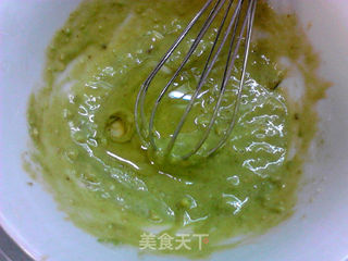 #鸡蛋美食# 纸杯牛油果戚风蛋糕的做法步骤:4