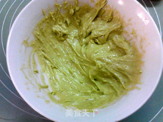 #鸡蛋美食# 纸杯牛油果戚风蛋糕的做法步骤:6