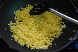 黄金炒饭的做法步骤:6
