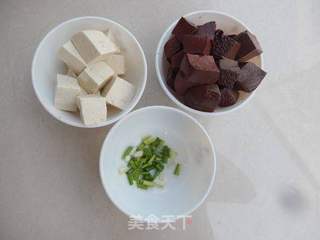 黑椒双豆腐的做法步骤:2