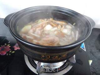 砂锅鸭掌煲的做法步骤:8