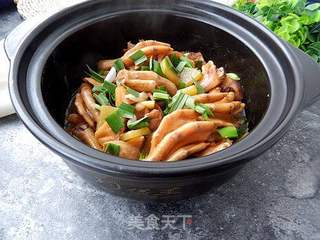 砂锅鸭掌煲的做法步骤:9
