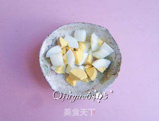 土司面包丁拌蔬菜沙拉的做法步骤:3