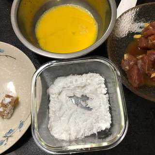 菠萝咕噜肉的做法步骤:5