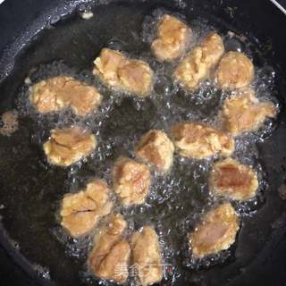 菠萝咕噜肉的做法步骤:6
