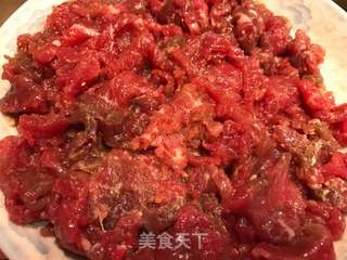 牛肉牛筋丸粄汤（河粉汤）的做法步骤：1
