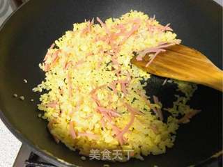 黄金蛋炒饭的做法步骤:12