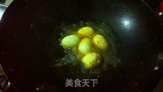 鸡蛋美食--酱香虎皮鸡蛋(乡宴江湖菜又名油爆蛋)的做法步骤:3