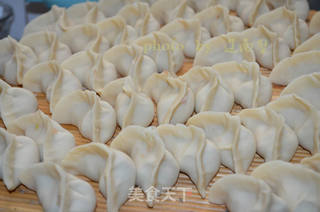 白菜饺子，过年一定要吃，百财饺子啊的做法步骤：12