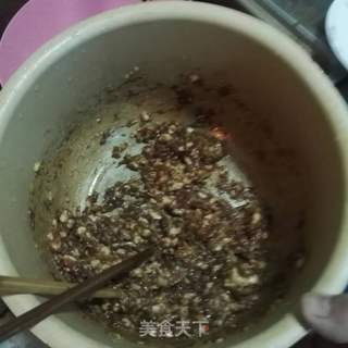 蒸酸菜包子的做法步骤:2