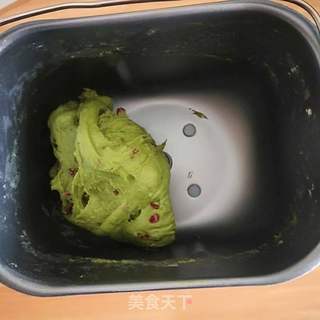 抹茶蔓越莓麻薯面包的做法步骤:7