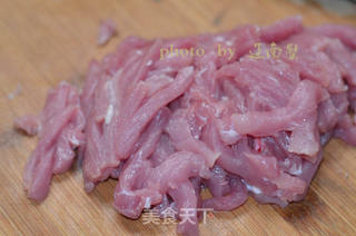 嫩滑小炒肉,瘦肉好吃有秘诀的做法步骤:2