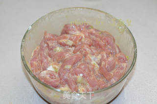 嫩滑小炒肉,瘦肉好吃有秘诀的做法步骤:4