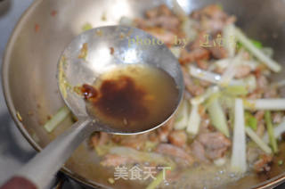 嫩滑小炒肉,瘦肉好吃有秘诀的做法步骤:12