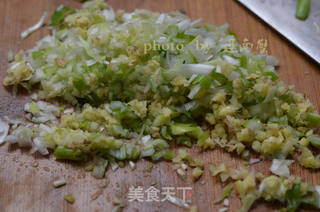莲藕肉饺子,口感超级棒的饺子的做法步骤:6