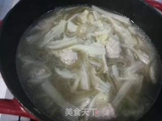 肉丸白菜炖粉条的做法步骤：23